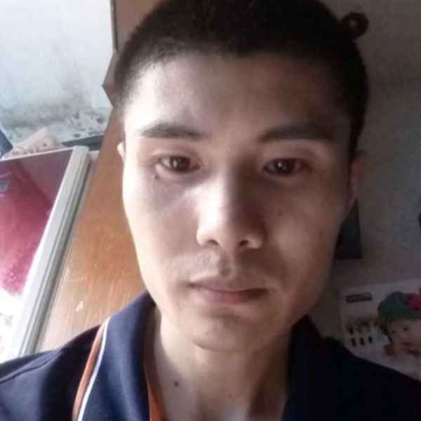 44岁岁重庆单身帅哥 - 黑河吉缘网