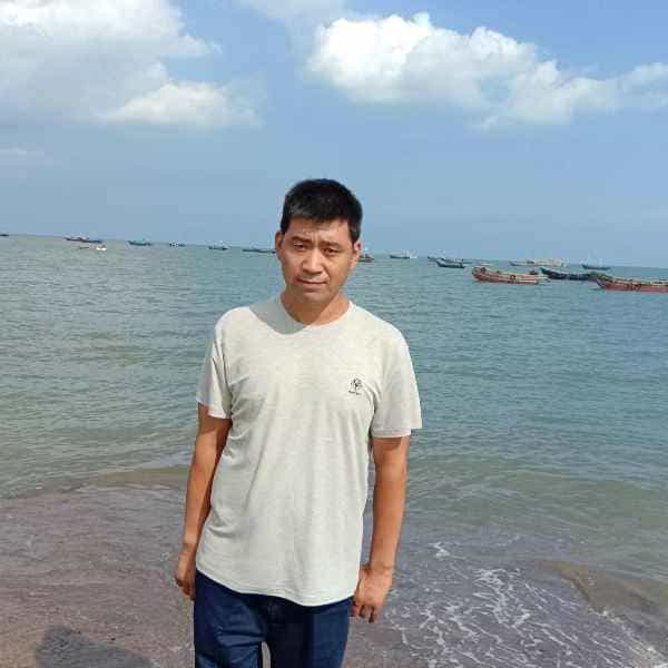 44岁岁辽宁单身帅哥 - 黑河吉缘网