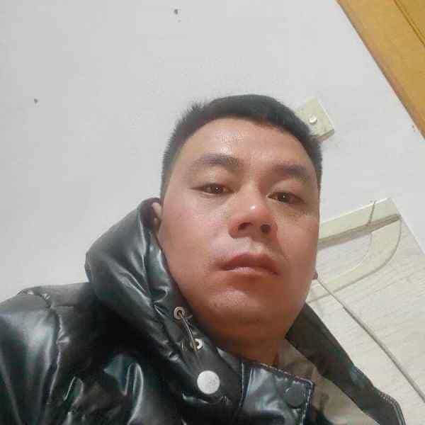 35岁岁河北单身帅哥 - 黑河吉缘网