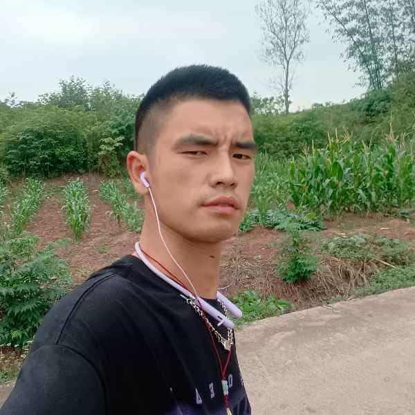 35岁岁四川单身帅哥 - 黑河吉缘网