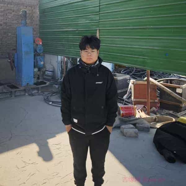 33岁岁河北单身帅哥 - 黑河吉缘网