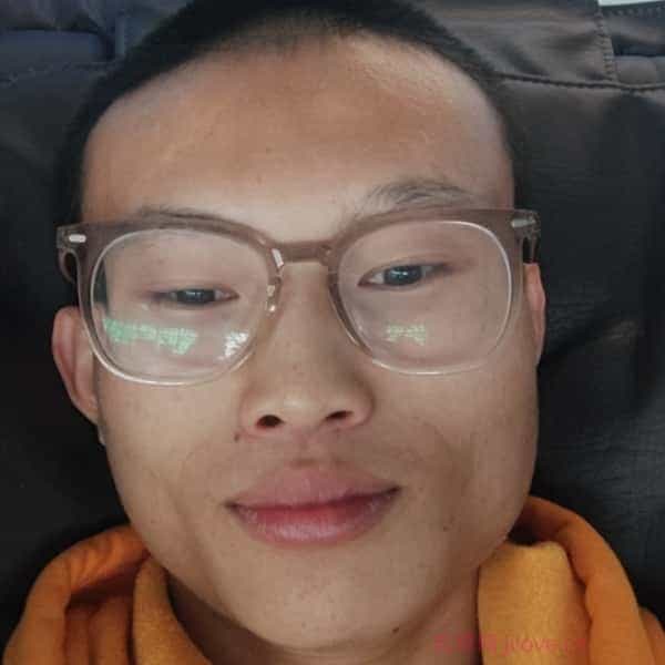 25岁岁四川单身帅哥 - 黑河吉缘网